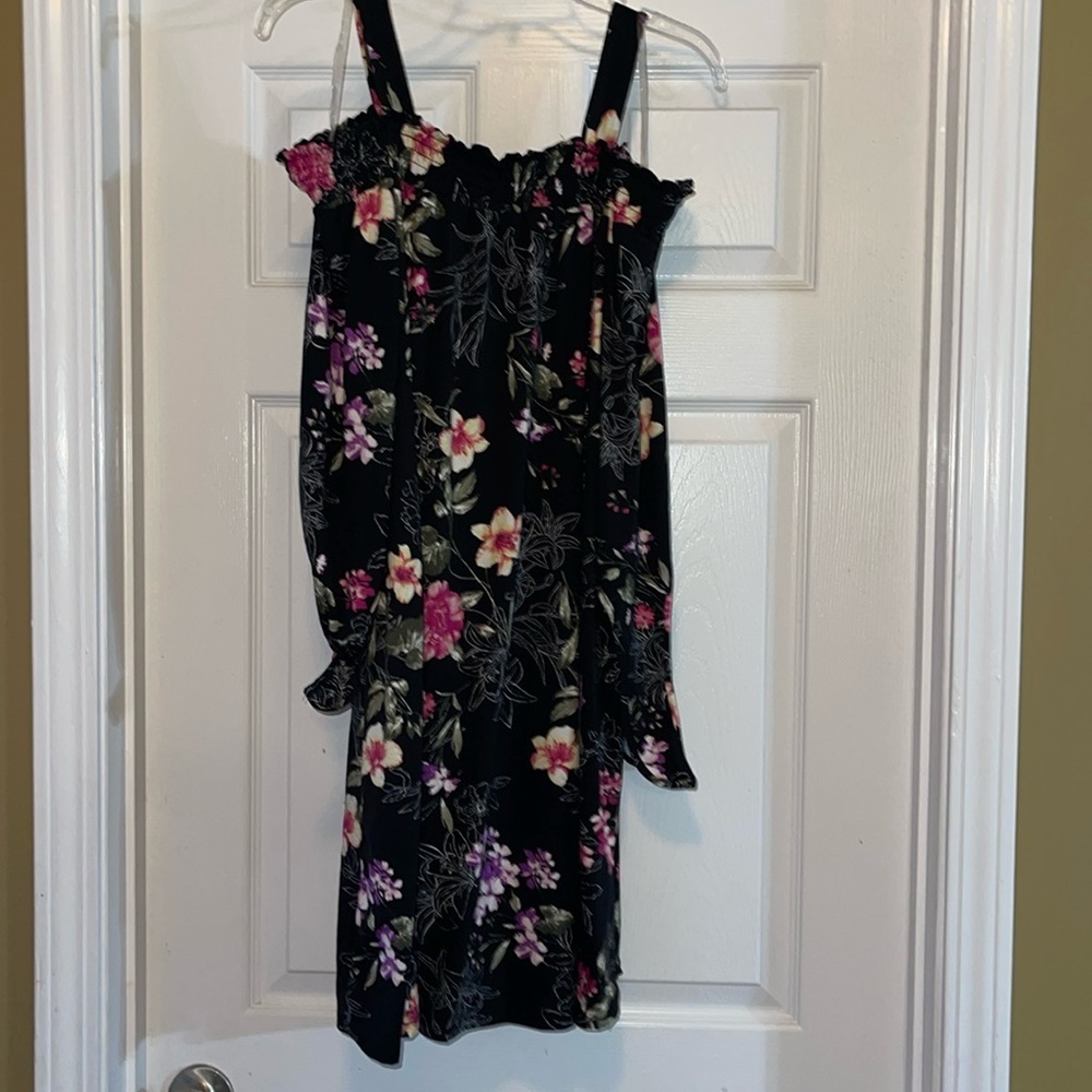 Cute and soft French Laundry cold shoulder floral dress